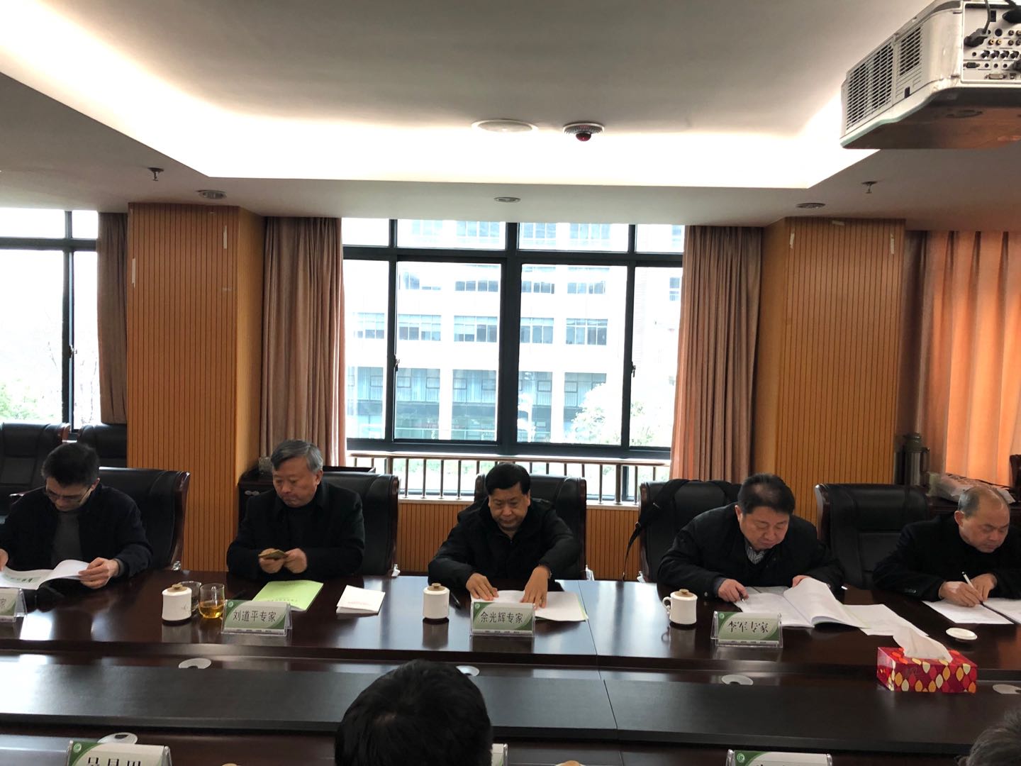 D:\信息报送\行业要闻\2017.4\12月\《上海市森林经营规划(2016-2050年)》顺利通过专家评审2.jpg D:\信息报送\行业要闻\2017.4\12月\《上海市森林经营规划(2016-2050年)》顺利通过专家评审2.jpg