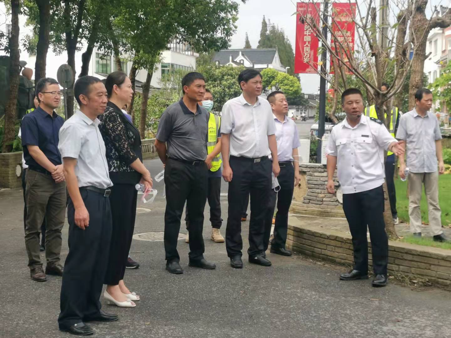 “林安”行动暨金嘉两地美国白蛾联防联控行动在金山区举办3.jpg “林安”行动暨金嘉两地美国白蛾联防联控行动在金山区举办3.jpg
