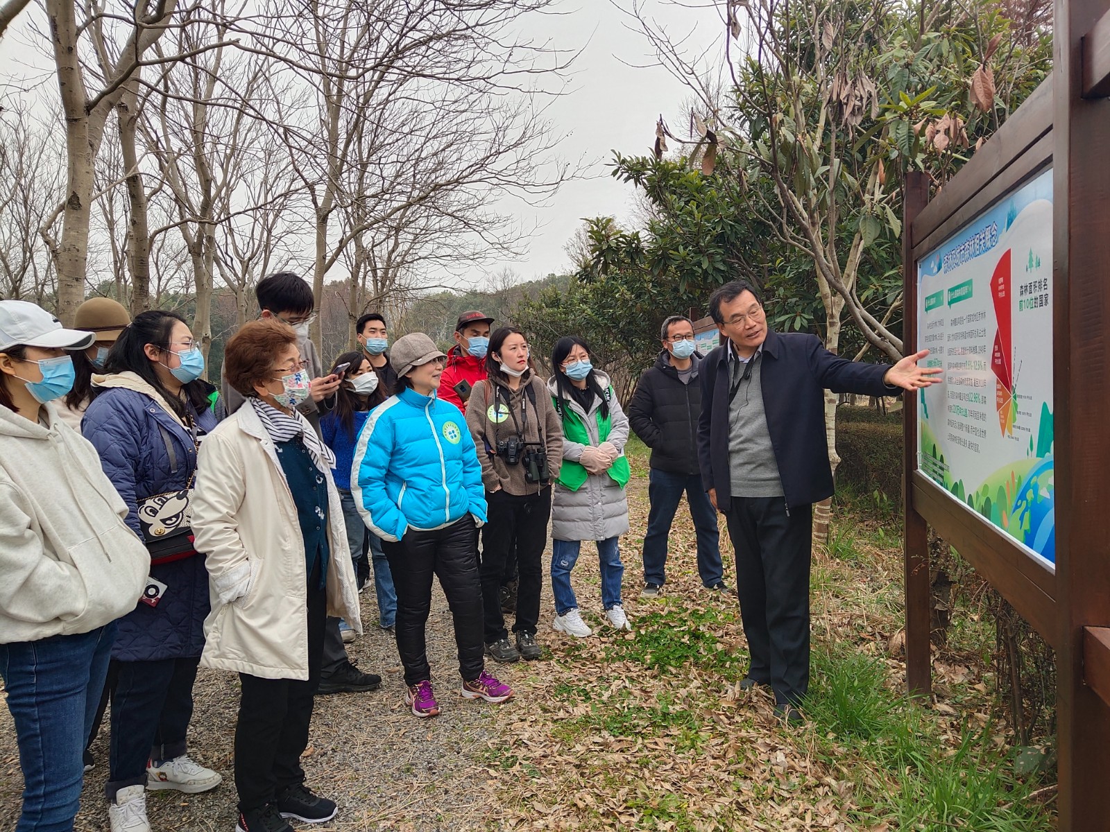 上海城市森林生态国家站科普基地对外开放,首个公众开放日受市民热捧2.jpg 上海城市森林生态国家站科普基地对外开放,首个公众开放日受市民热捧2.jpg